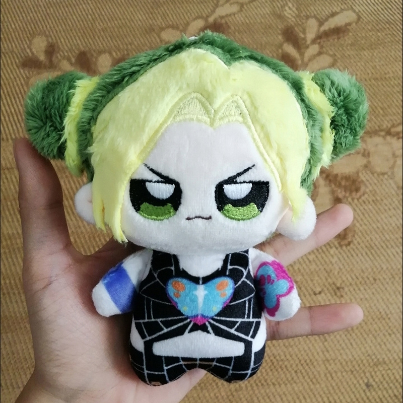 Prop Para Cosplay - 10 センチメートルジョリーヌ・クジョぬいぐるみアニメ空条徐倫フィギュアコスプレ綿ぬいぐるみおもちゃペンダントキーホルダー誕生日クリスマスギフト